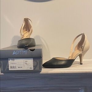 Apt. 9 Two-Tone Black and Cream Heels
